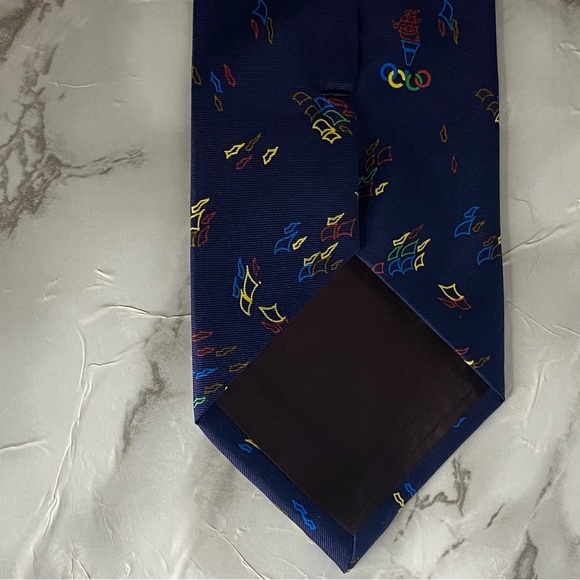 Rare Vintage Varucci 100% Silk Tie Quebec 2002 Olympic Blue Torch Sports Classic - Picture 4 of 6